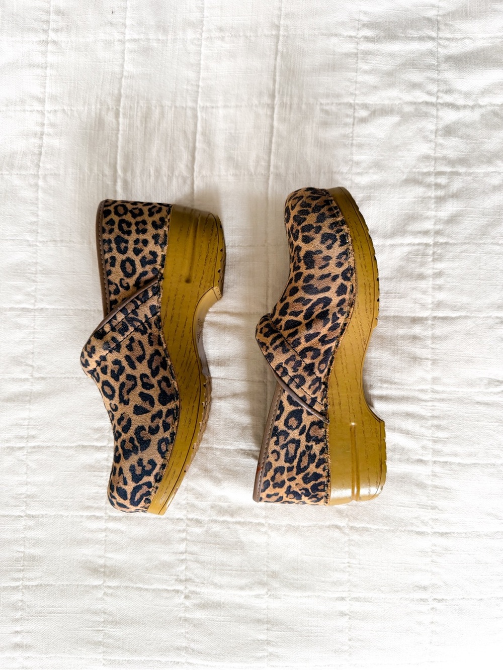 Dansko Professional Leopard Print Clogs Size Eu 40 – like new